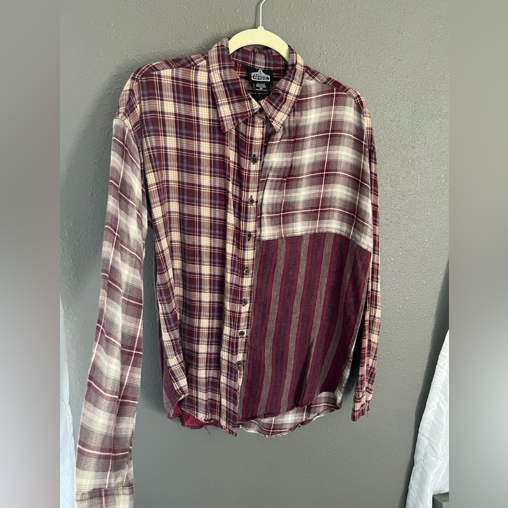 Angie perfect concert going look (but without the flannel) top Size M